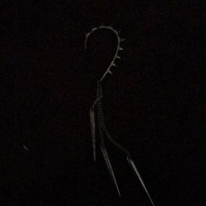 Spiked dangly ear cuff